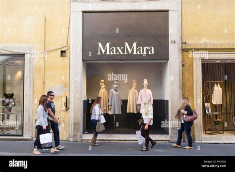 Max Mara Roma Via Dei Condotti .